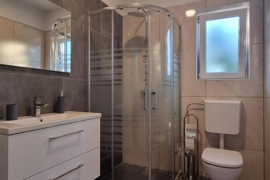 *New* Casa Fila *New* Villa Funtana